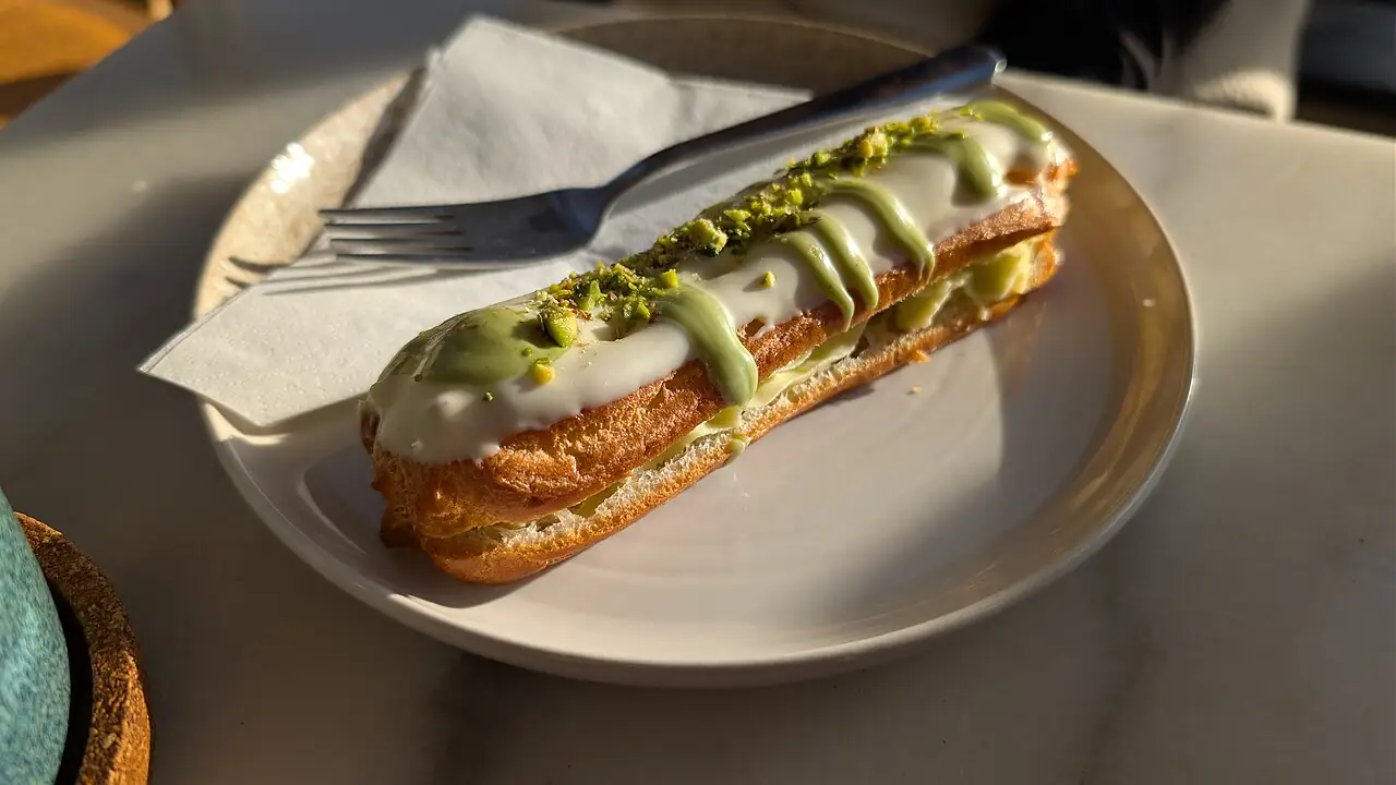 Éclair à la pistache